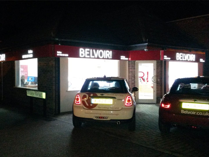 Estate agent signage