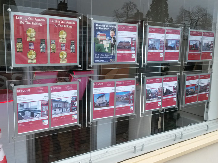 Estate agent signage