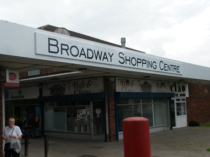 Shopping center signage