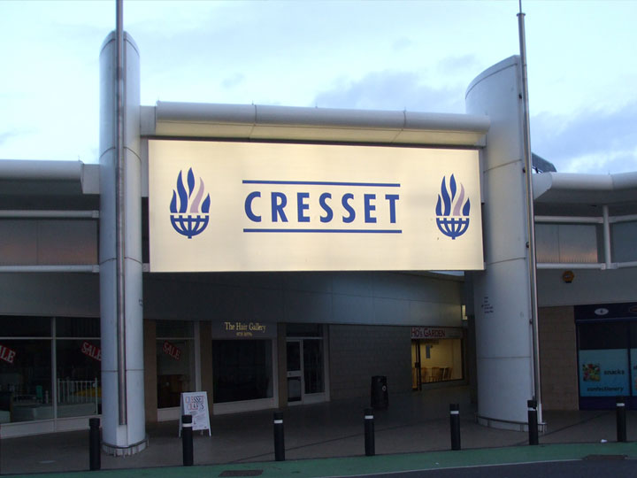 Shopping center signage