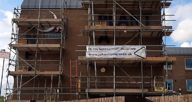 Scaffolding signs
