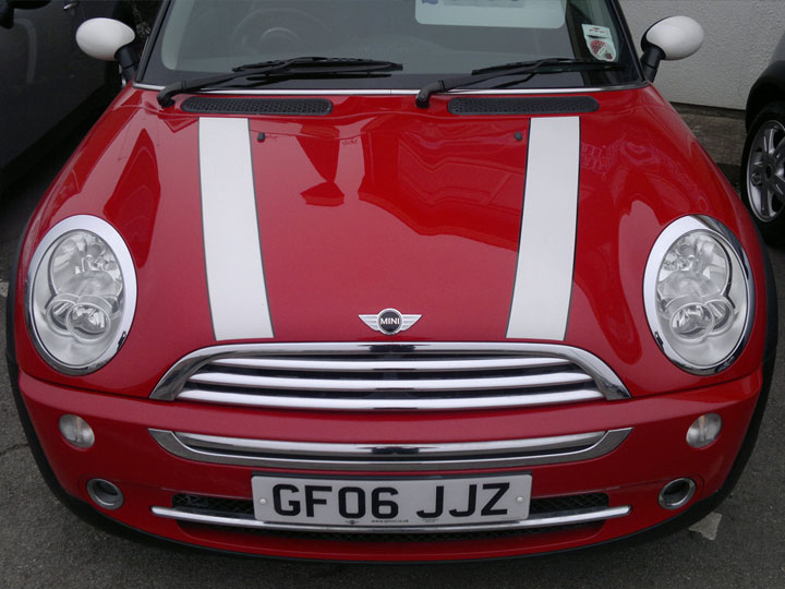 Vehicle graphics