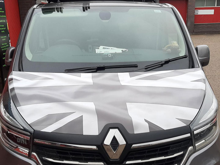 Vehicle graphics