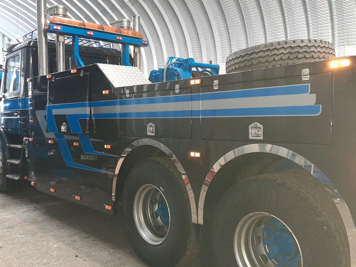 Vehicle graphics