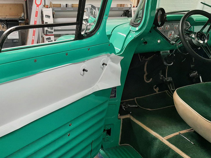 Vehicle graphics