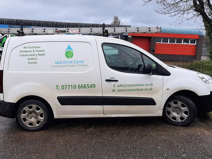 Vehicle graphics